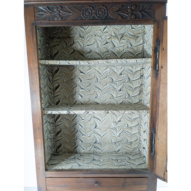 19th Century French Country Provincial Display or Spice Cabinet For Sale In New York - Image 6 of 12