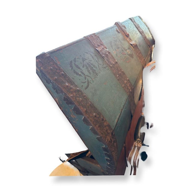 English Antique Wood Painted Swedish Dome Top Trunk 19 Century For Sale - Image 3 of 5