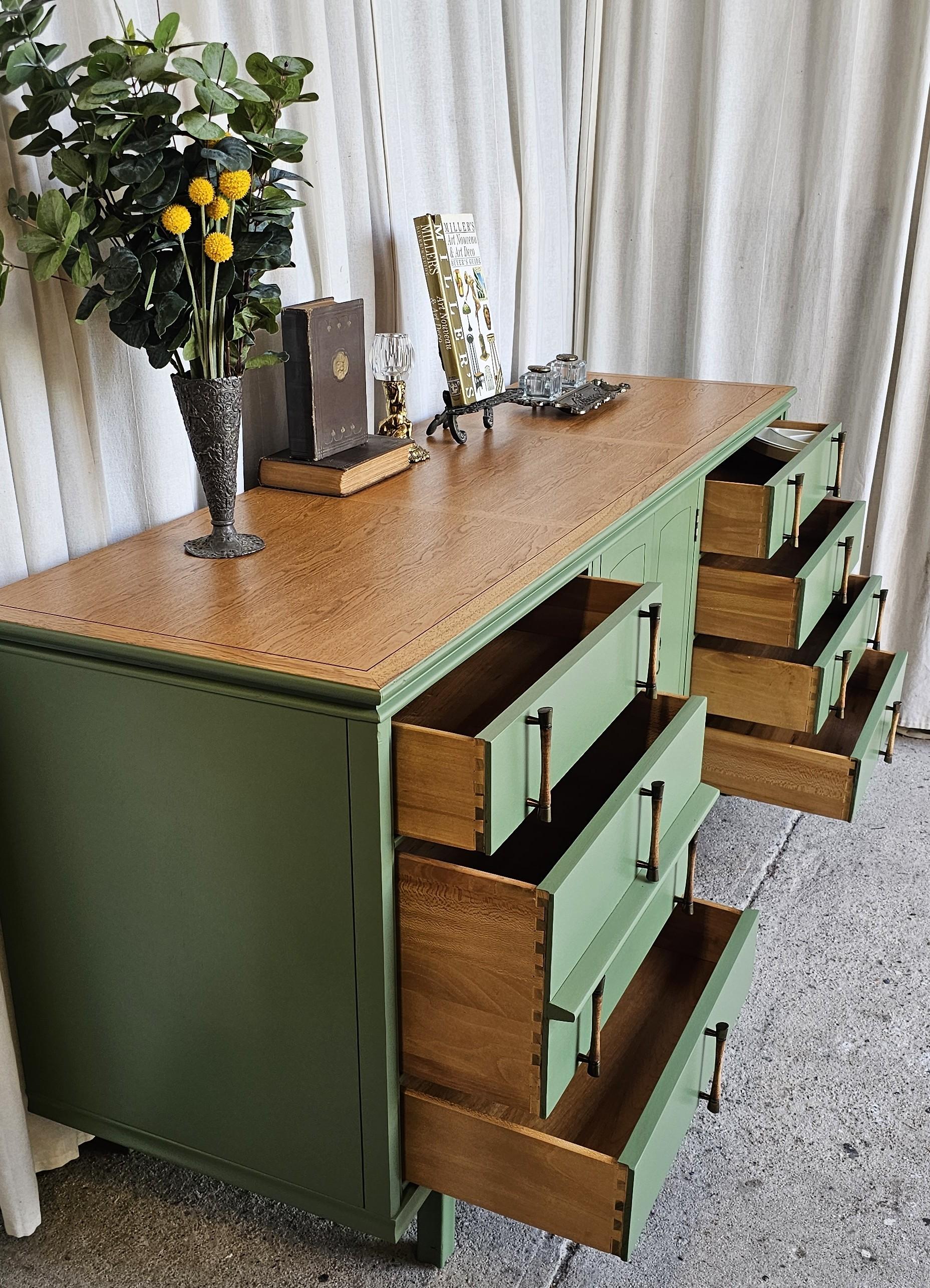 green modern dresser Heynemo Green 3 Drawer Dresser, Painted 30 inch Tall Wood Nightstand with Storage, for Bedroom Hallway Living Room, Women's