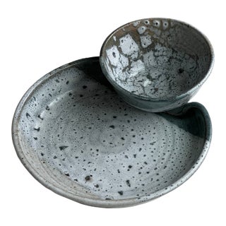 1990s Traditional Pottery Chip Dip Serving Bowl For Sale