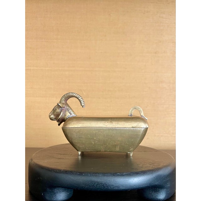 Early 20th-Century Anglo-Indian Brass Ram Form Betel Box For Sale - Image 11 of 12