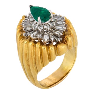 Vintage Emerald Diamond 18k Yellow Gold Ring, Size 7.75 For Sale