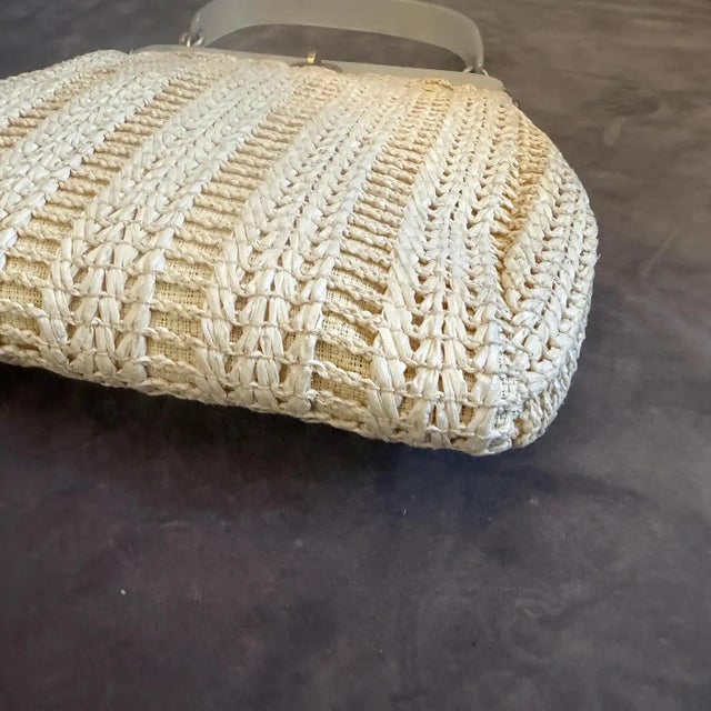 1950s High Quality Bakelite and Woven White Cotton Italian Hand-Bag For Sale - Image 16 of 17