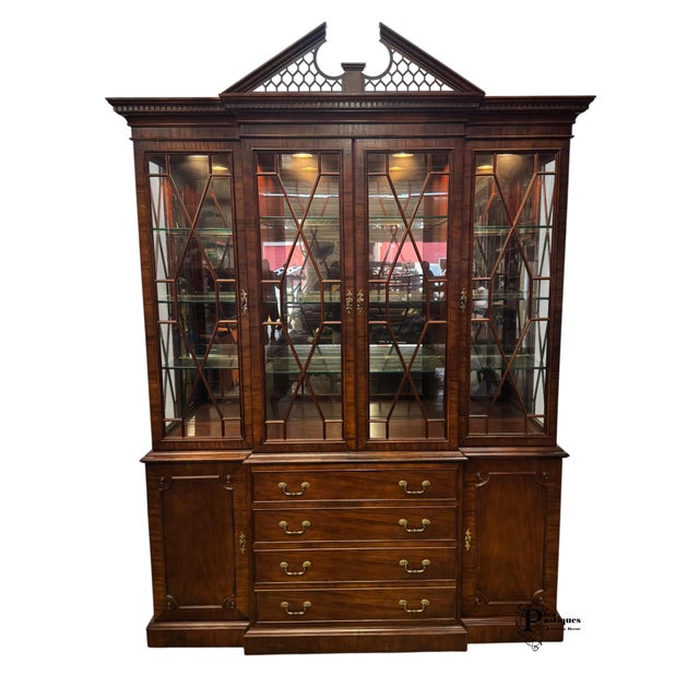 Vintage Chippendale Style China / Display Cabinet by Century featuring High Quality Mahogany Construction, Four Upper...
