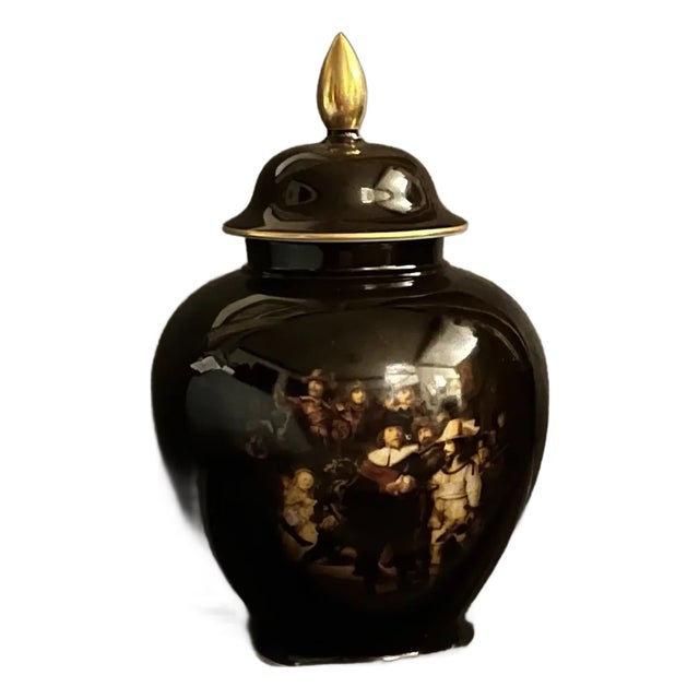 Mid-Century German Goebel Porzellan Black Urn With Rembrandt Night Watch Moti For Sale