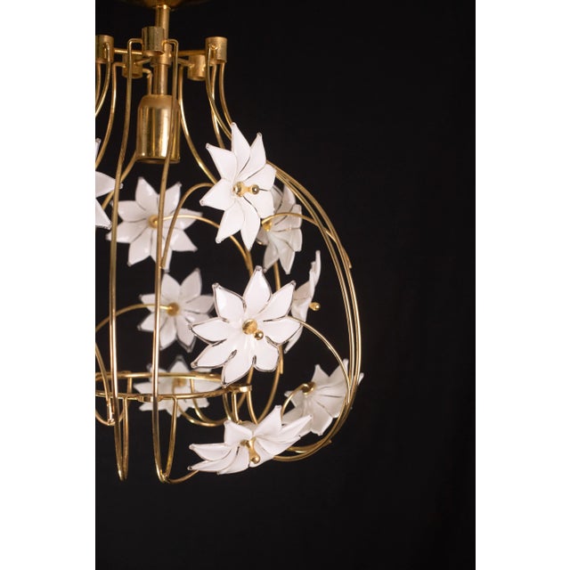 Vintage Murano Chandelier White Flowers, 1970 For Sale - Image 4 of 12