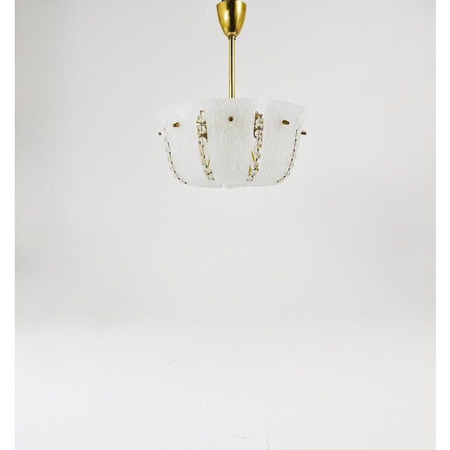 Petite Curved Basket Chandelier in Brass & Glass attributed to J. T. Kalmar for Kalmar, Austria, 1950s For Sale - Image 10 of 18