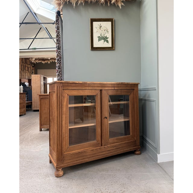 Tan Parisian Glass-Fronted Oak Buffet, 1940s For Sale - Image 8 of 16