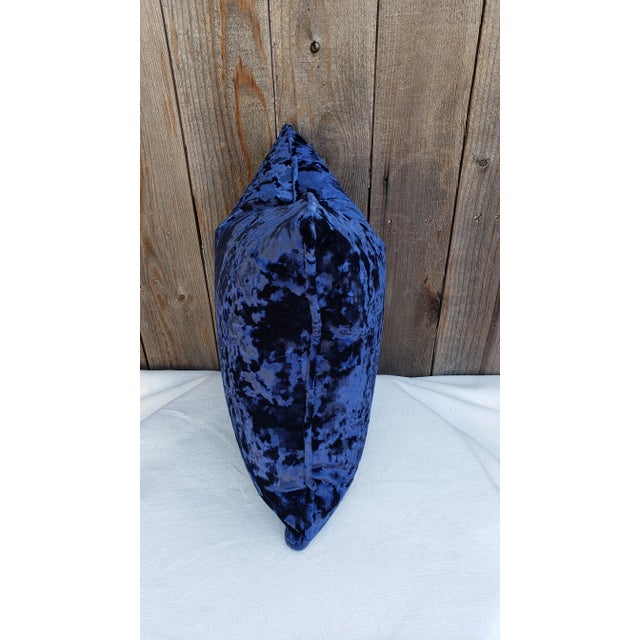 Crush Midnight fabric on both sides. Size: 20 x 20 With piping Hidden zipper Pillow cover only. Fabric information:...