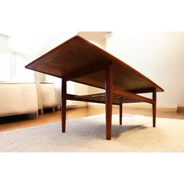 Mid-Century Modern Vintage Coffee Table in Teak with Magazine Shelf and Chamfered Edge by Grete Jalk for Glostrup, 1960s For Sale - Image 3 of 18
