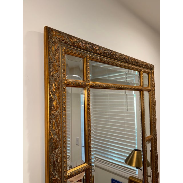 Late 20th Century The Bombay Company Venetian Gold Carved Belved Mirror For Sale - Image 11 of 12
