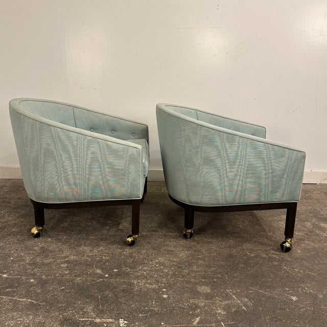 Mid-Century Modern Pair of Kipp Stewart for Directional Barrel Chair on Casters For Sale - Image 3 of 12