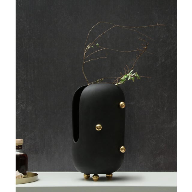 Small Anfore Vase in Black by Zpstudio For Sale - Image 4 of 7