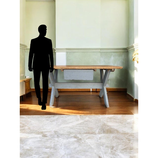 Antique rustic table in fir Measurements: H. 78 cm – Top 150 cm x 90 cm Period: Late 18th century Origin: Tyrol Wood: Fir...