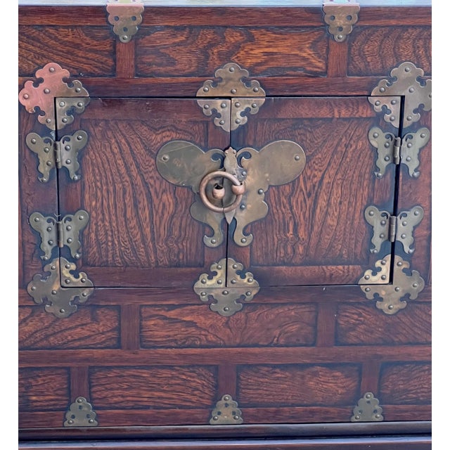 Brown Vintage Joeson Style Kayaki Wood Korean Nightstands / Bandaji Chests With Copper & Brass Hardware, Cabinets or Side Tables - A Pair For Sale - Image 8 of 13