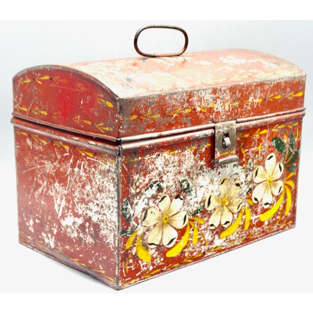 Red 19th-Century American Hand Painted Tole Box For Sale - Image 8 of 15