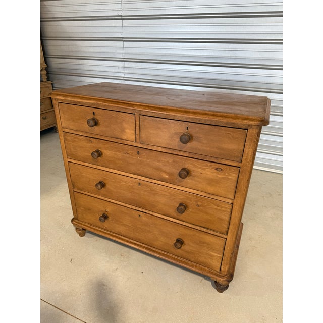 Two Over Three Drawers - Antique Pine Chest of Drawers From England For Sale - Image 4 of 18