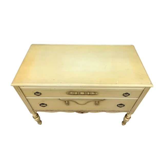 Late 20th Century French Provincial Style Painted Dresser With Turned Legs and Ornate Pulls For Sale In Seattle - Image 6 of 10