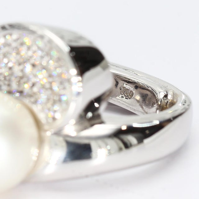 18k White Gold Bypass Ring With Pearl Center & Diamond Accents - Size 4 For Sale - Image 4 of 6