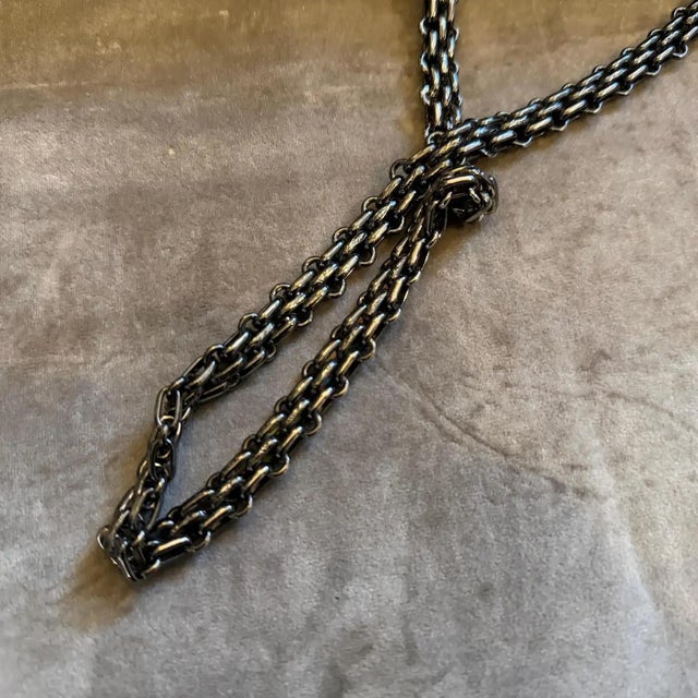 2020s Iconic Chanel 2.55 Blue Metallic Leather and Black Chain Shoulder Bag For Sale - Image 5 of 17