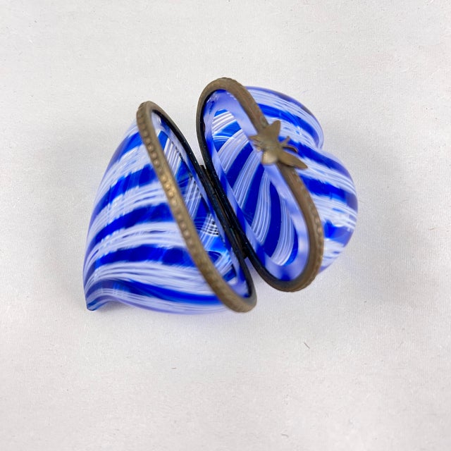 Murano Venetian Glass Latticino Heart Shaped Trinket Box For Sale In Philadelphia - Image 6 of 7