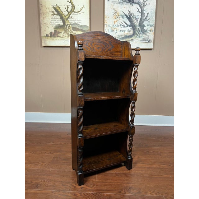 1920s Petite Antique English Bookcase Bookshelf Barley Twist Tiger Oak Display C1920 For Sale - Image 5 of 18