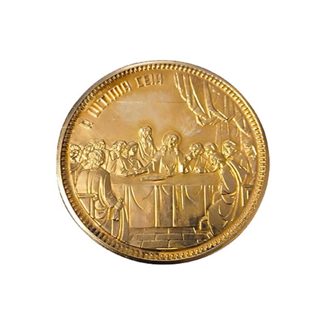 Easter Commemorative Silver Gilt Coin, in Good conditions. Designed 1990 to 1999