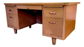 Example of Tanker Desks