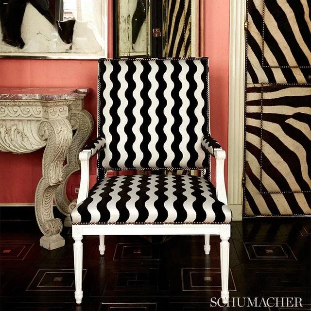 A chic, graphic cut velvet inspired by 1970s Pierre Cardin and Yves Saint Laurent designs. Sold as a 2-yard minimum....