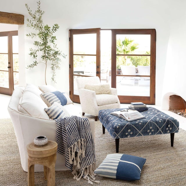 Pine Cone Hill Pine Cone Hill by Annie Selke Cozumel Navy Throw For Sale - Image 4 of 5