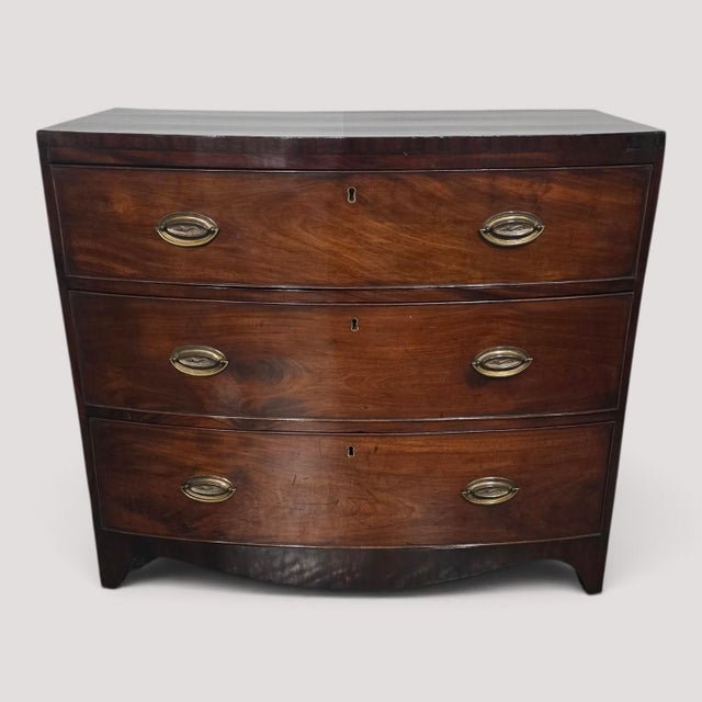 Small Georgian Chest of Drawers, 1790 For Sale - Image 11 of 11