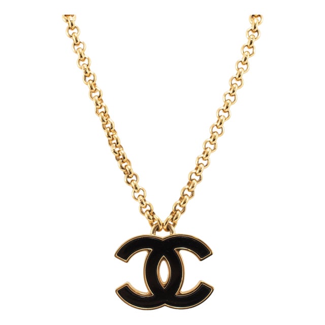 Chanel CC Gold Plated Black Enamel Rolo Chain Pendant Necklace For Sale