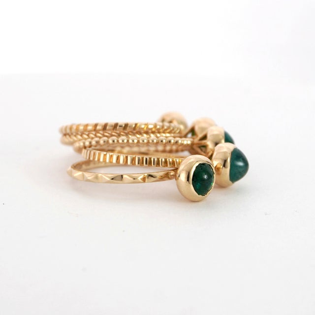 2020s Five 14k Yellow Gold Rings With Cabochon-Cut Emeralds Size 6.5 For Sale - Image 5 of 14