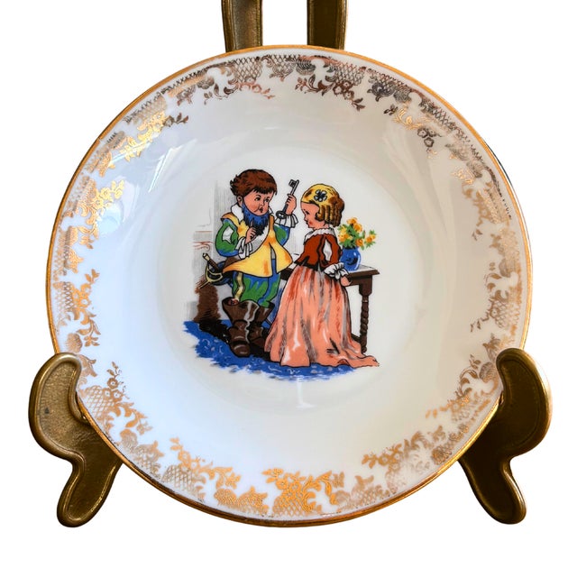 Yellow Fairy Tale Dessert Plates with Gilded Friezes by Charles Perrault, 1950s, Set of 4 For Sale - Image 8 of 8