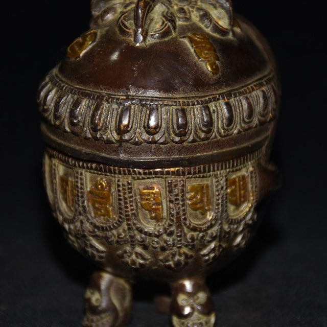 Mid 20th Century Vintage Tibetan Buddhist Copper Skull Censer – Vajra Finial, Tripod Base For Sale - Image 5 of 5