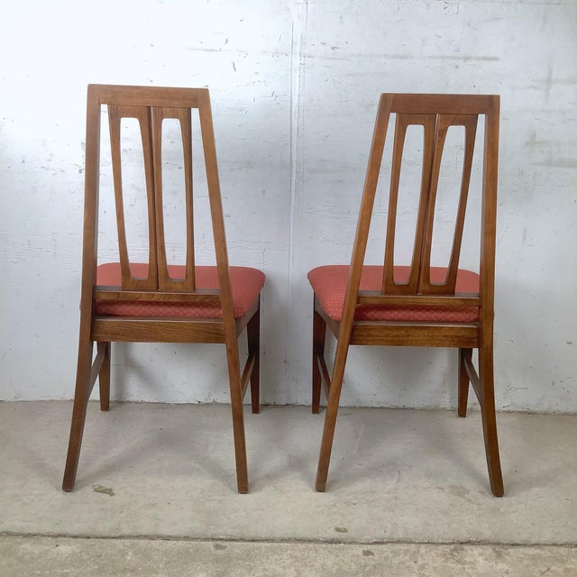 Mid-Century Modern 1960s Young Manufacturing Walnut High-Back Dining Chairs – Set of 6 For Sale - Image 3 of 18