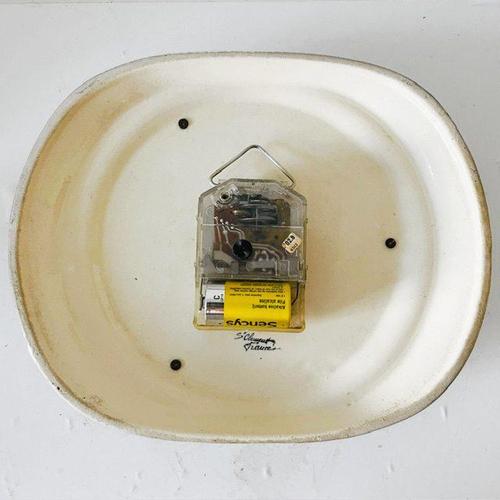 Gold Vintage Electronic Ceramic Doucic Jars Wall Clock from Jaz, 1970s For Sale - Image 8 of 10