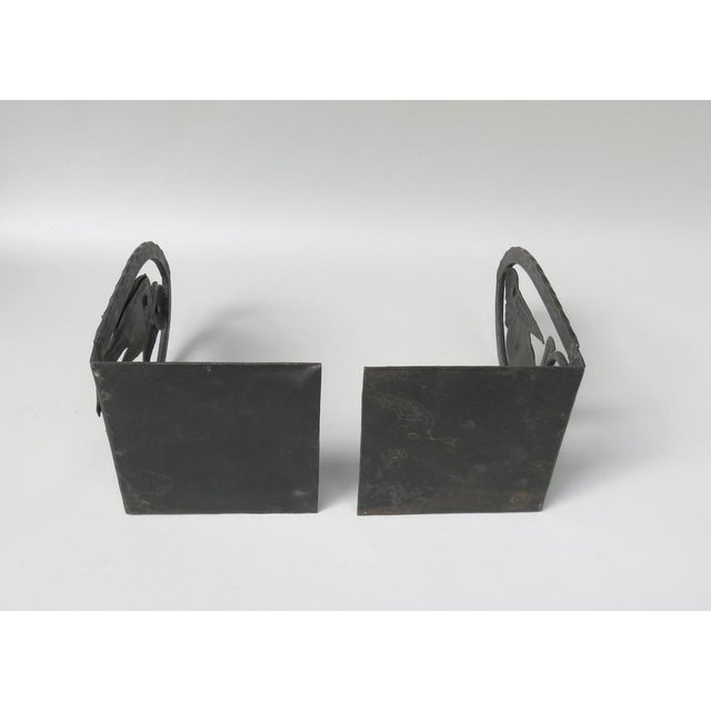 Art Nouveau Wrought Iron Book Supports Marabu in the style of Edgar Brandt, 1890s, Set of 2 For Sale - Image 7 of 18