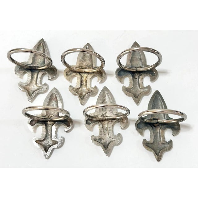 1980s Vintage Silver Fleur-De-Lis Napkin Rings – French Table Decor, Set of 6 For Sale - Image 5 of 6