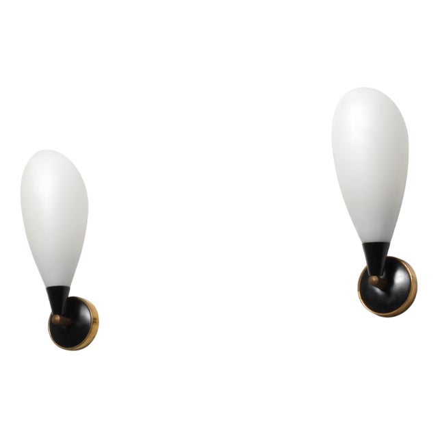 Vintage Italian Wall Sconces in Opaline Glass, 1950s, Set of 2 For Sale