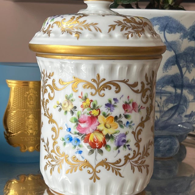 1960s Camille Le Tellac hand-painted jar with flowers and gilt accents // made in Paris // elegant French style decor // porcelain jar with lid For Sale - Image 12 of 18