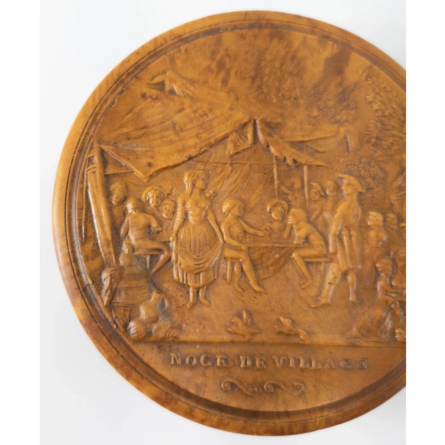 American French 19th Century Pressed Birdseye Maple Snuff Box For Sale - Image 3 of 12