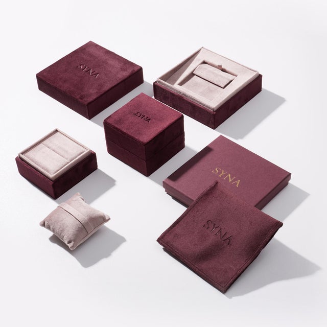 2020s Syna Yellow Gold Ring with Rock Crystal, Black Onyx and Diamonds For Sale - Image 5 of 5