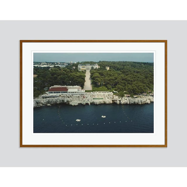 Modern Hotel Du Cap-Eden-Roc 1976 by Slim Aarons Framed C-Print For Sale - Image 3 of 3