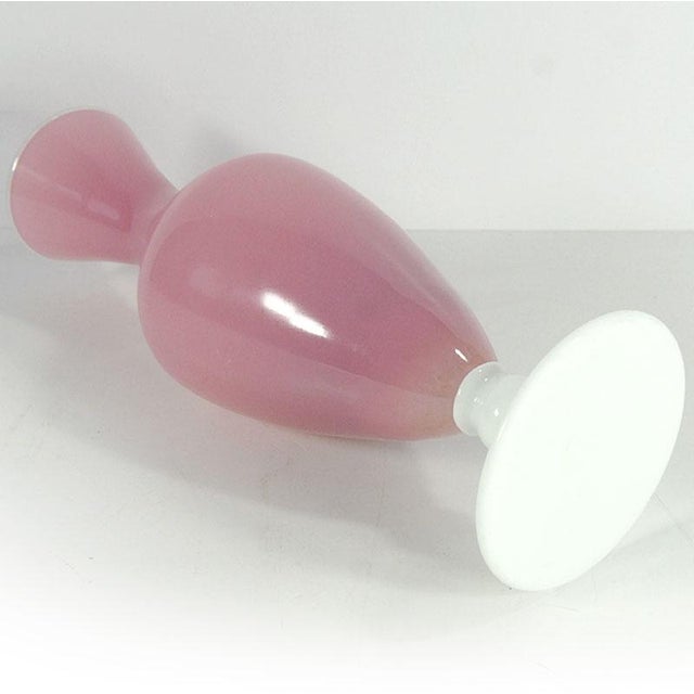1970s Italian Pink Glass Vase from Empoli, 1970s. For Sale - Image 5 of 9