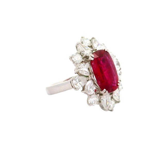 Contemporary 6.16 Carat Ruby Diamond Platinum Ring, Size 7.25 For Sale - Image 3 of 4