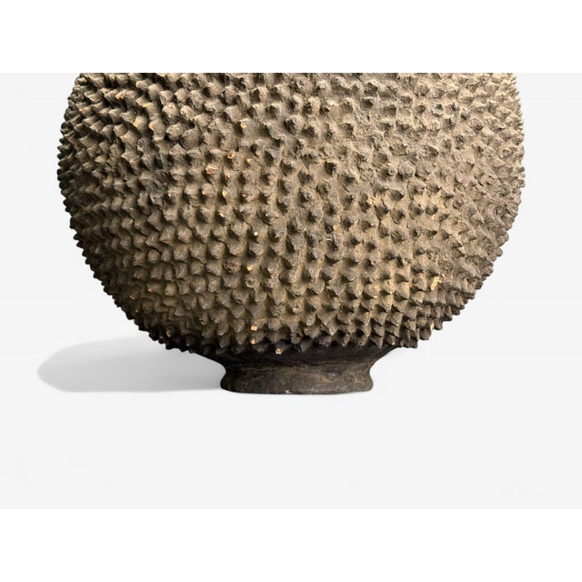 Ceramic Modernist, Lobi Terracotta Floor Pot, Africa, 20th Century For Sale - Image 7 of 8