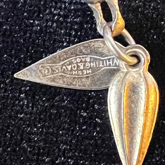 1940s Whiting & Davis Dragon’s Breath 1940s Necklace & Earrings Set For Sale - Image 5 of 12