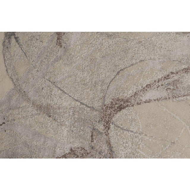 Textile Rug & Kilim’s Modern Circle Rug, Bold Abstract Patterns in White and Silver-Gray For Sale - Image 7 of 10