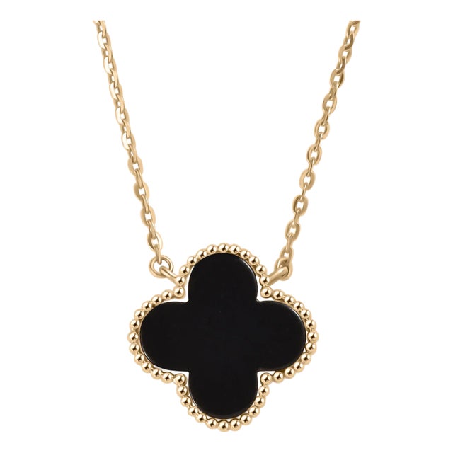 14k Gold Clover Leaf Black Onyx Necklace for Her, Protection Jewelry For Sale